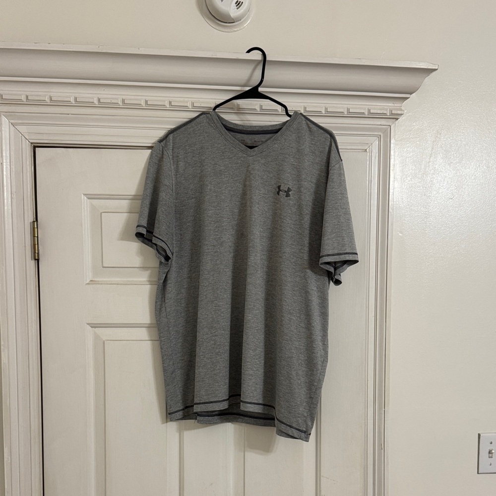 Under Armour Men's Charcoal Short Sleeve Tee